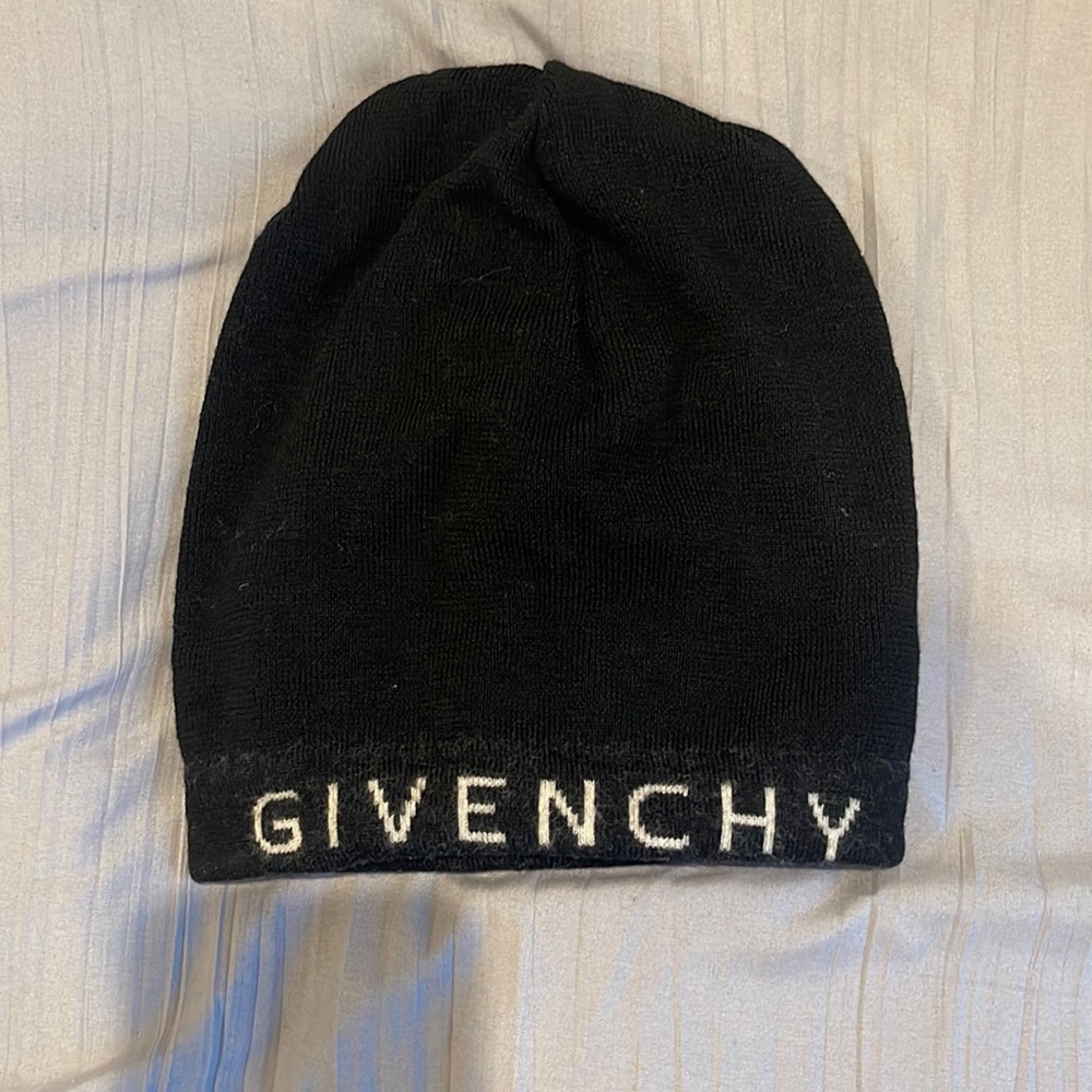 🔥Givenchy Beanie🔥 (Adult)